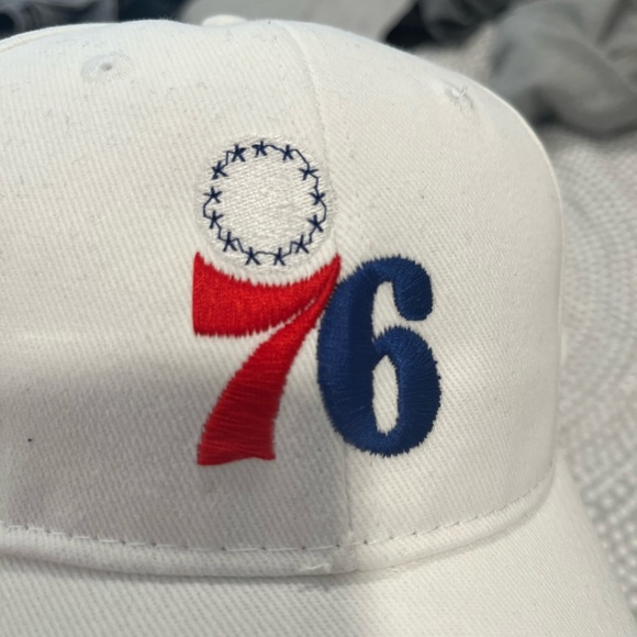 Never Worn Philadelphia 76ers White Hat with Adjustable back - Picture 2 of 5